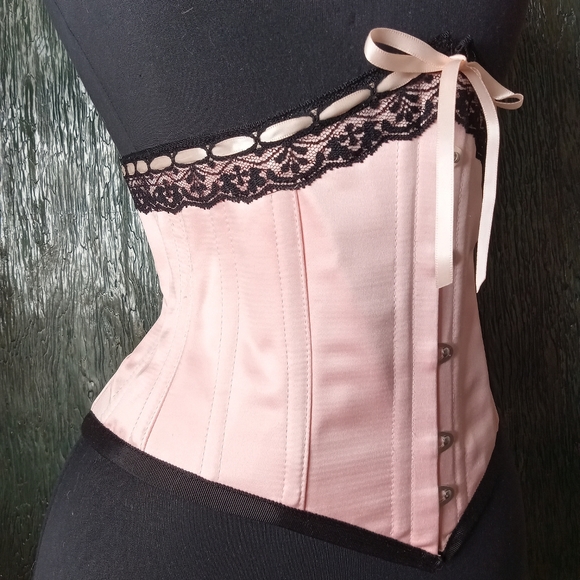 Handmade steel boned Victorian underbust corset by La belle fairy waist size 22" - Picture 5 of 6